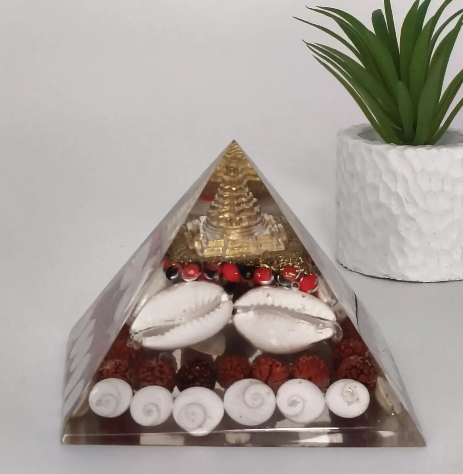 Dhan Laxmi Shri Yantra Pyramid