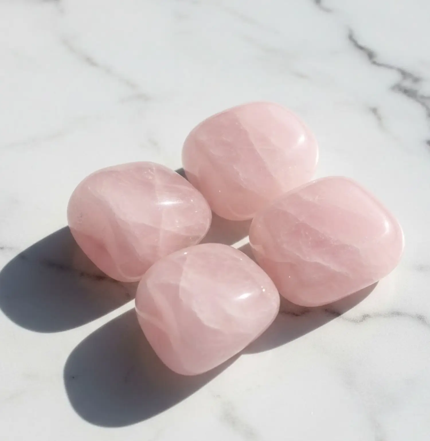 Rose Quartz Tumble Stone 2cm (pack of 4) - Image 3